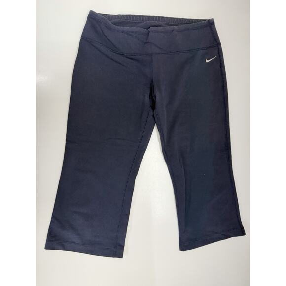 Nike Womens Capris Size Small Navy Blue Nike Sports Short Dry Fit - Picture 1 of 10